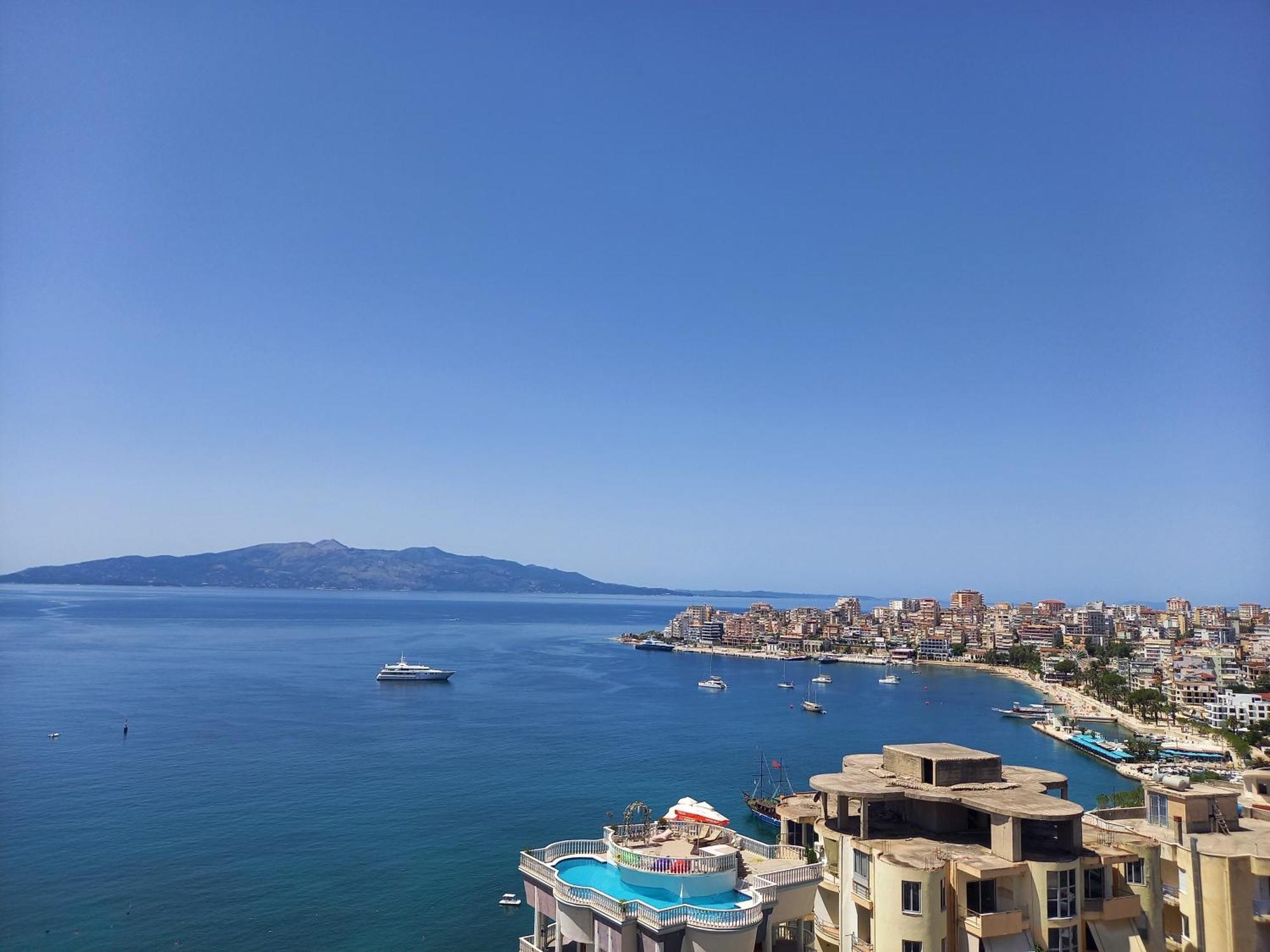 Bay View Apartment Sarandë Eksteriør billede